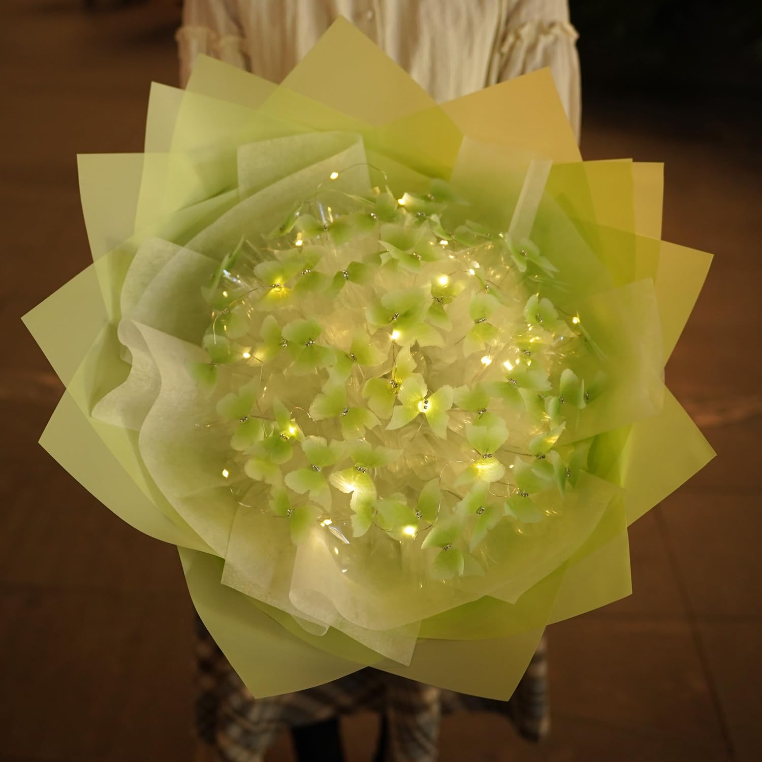 Aiouclay Künstliche Blumen, Frühlingsstrauß, 33 Schmetterlinge mit Lichtern, handgefertigt, künstlicher Blumenstrauß, Bastelset, Geschenk für Mutter, Lehrer, Frau und Männer